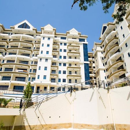 Penthouse Five - The Beautiful 3Br En-Suite Apt Mombasa Exteriör bild
