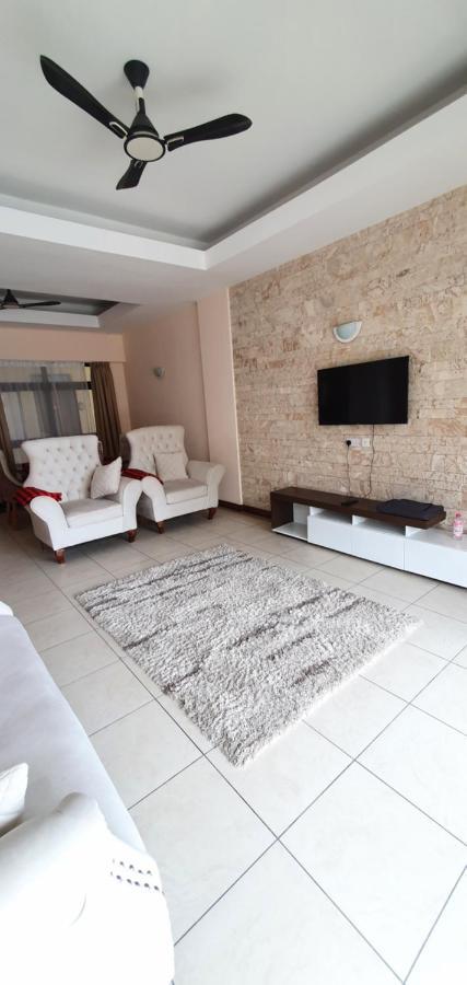 Penthouse Five - The Beautiful 3Br En-Suite Apt Mombasa Exteriör bild