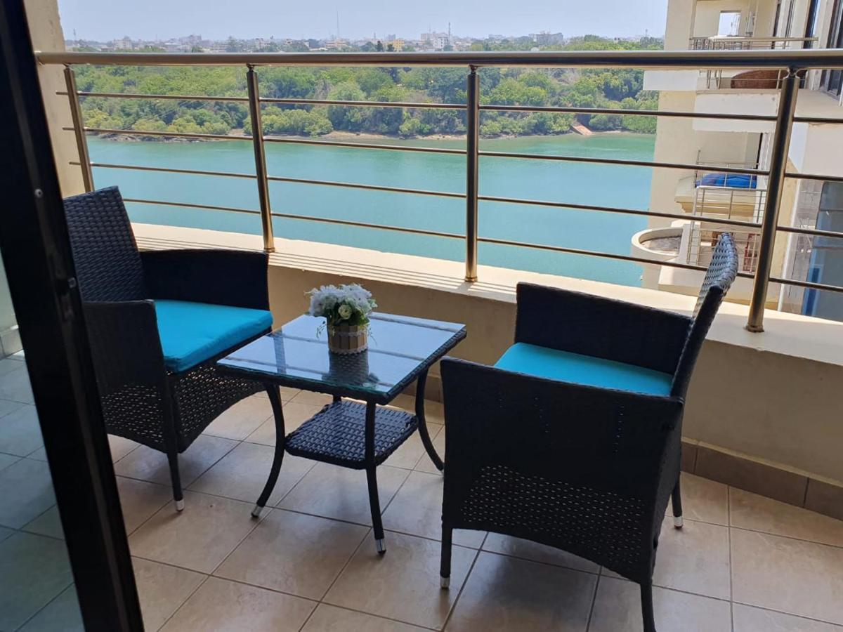 Penthouse Five - The Beautiful 3Br En-Suite Apt Mombasa Exteriör bild