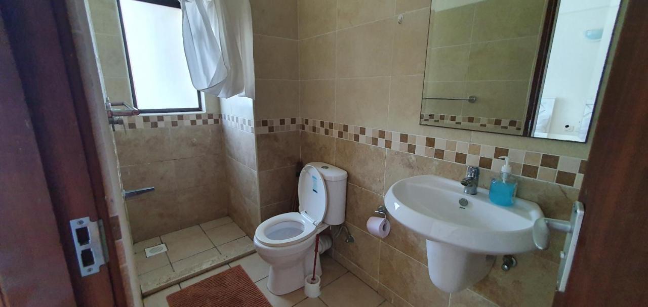 Penthouse Five - The Beautiful 3Br En-Suite Apt Mombasa Exteriör bild